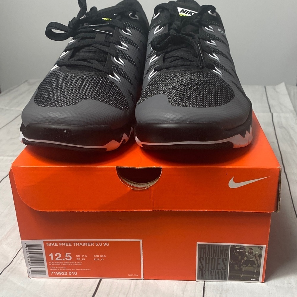 Nike Free Trainer 5.0 V6 Men’s Size 12.5 Black/White Training Shoes - Picture 3 of 13
